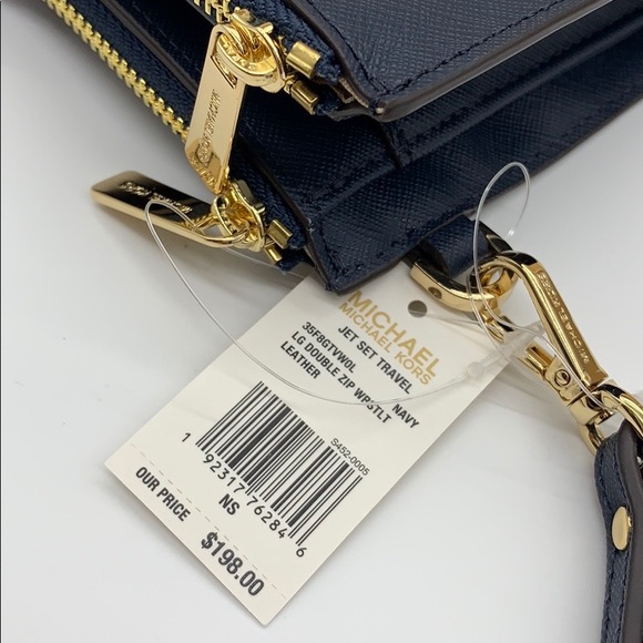 MICHAEL KORS LG DOUBLE ZIP WRISTLET - Picture 12 of 16